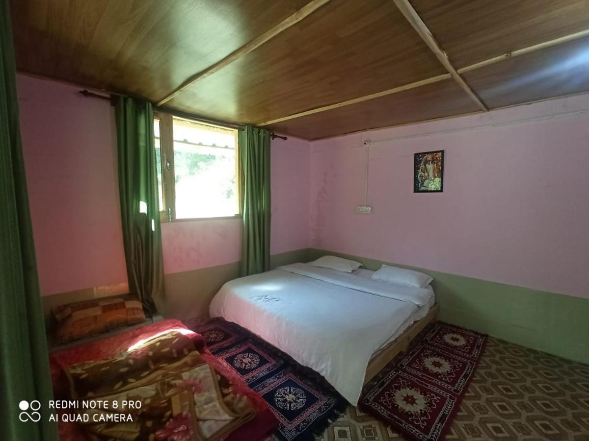 Reverberate Cafe & Cottages - Negi'S Place Jibhi 外观 照片